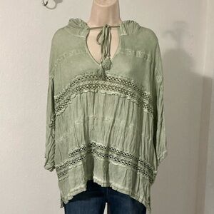 POL Hooded Popover Top Women's Bohemian See Through Lace Oversized Peasant M